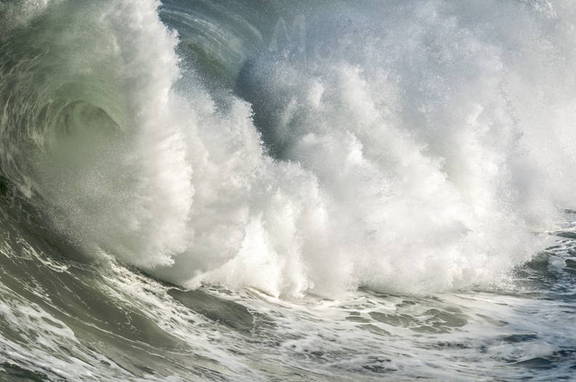 Ola del mar en cantabria