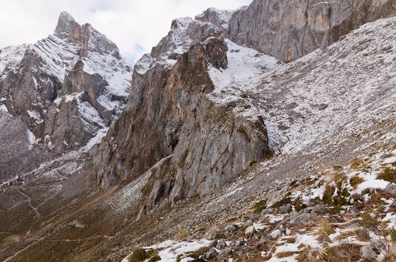 Senda en Picos de Europa, Fuente De