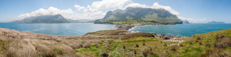 Panoramica (16 fotos ) de la costa en Sonabia