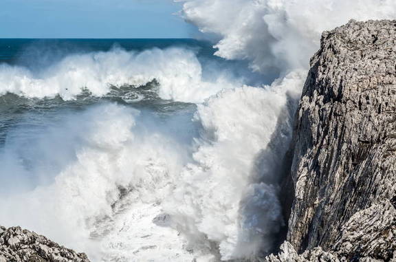 Mar muy mala en Pria, Asturias