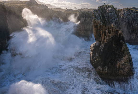 Pria,Temporal en el mar asturiano