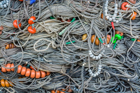 Redes de pesca en el puerto