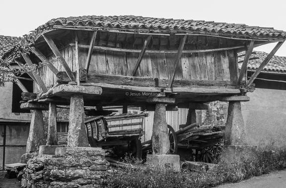 Viejo hórreo Asturiano
